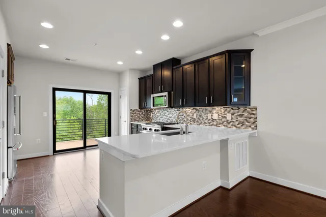 $849,500 | 223 Crown Park Avenue, Gaithersburg, MD 20878