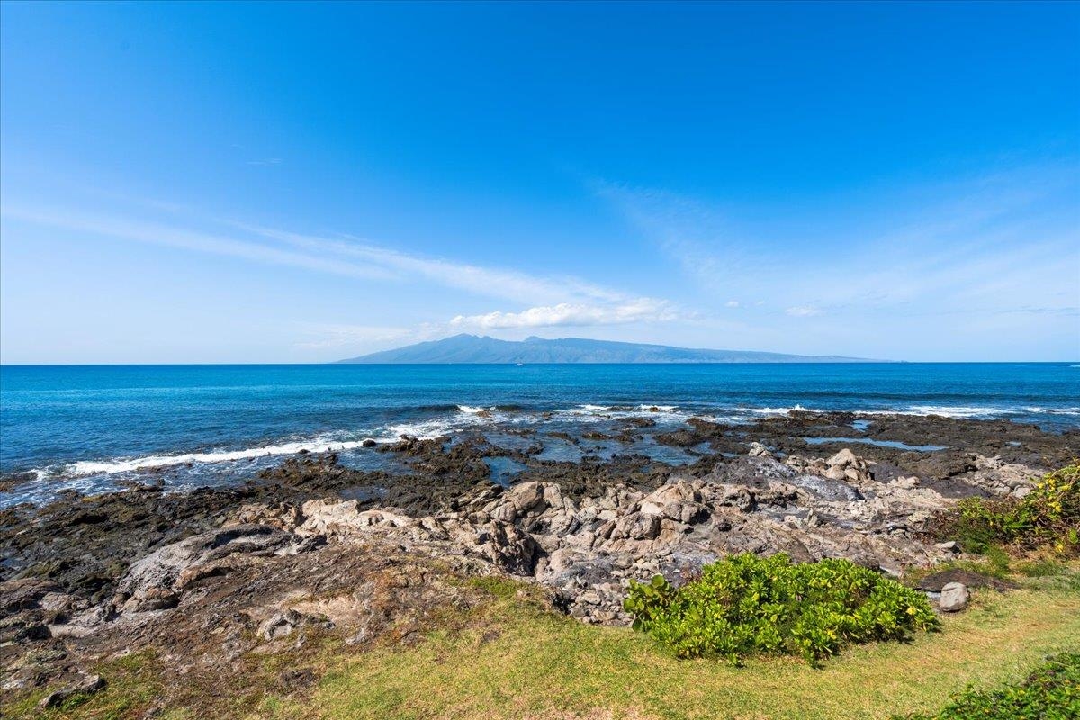 5271 Lower Honoapiilani Road, Unit B44 Lahaina, HI 96761 - Photo 23 of 25 a city view with ocean view