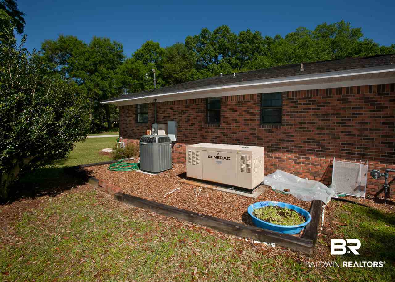 7470 Helton Drive Foley, AL 36535 - Photo 8 of 41 Gallery Image 8