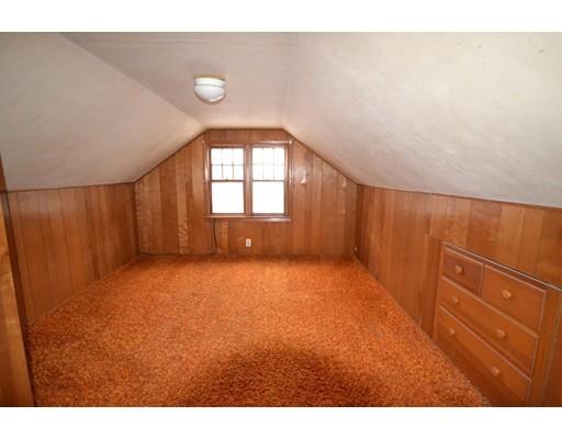 39 Holy Cross Street Springfield, MA 01104 - Photo 11 of 13