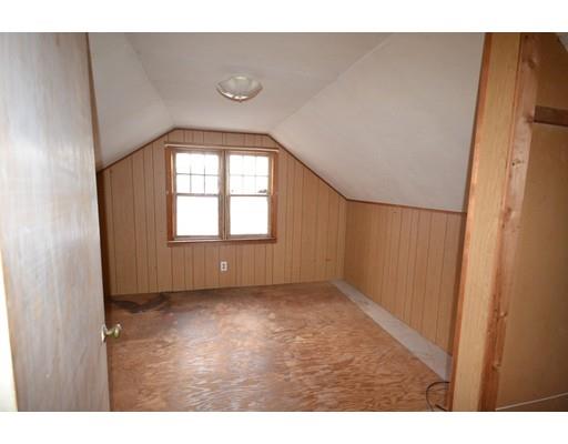 39 Holy Cross Street Springfield, MA 01104 - Photo 12 of 13