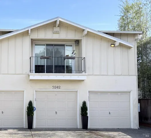 $785,000 | 5242 Miles Avenue, Unit C, Oakland, CA 94618