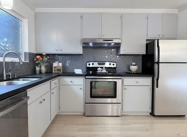 $785,000 | 5242 Miles Avenue, Unit C, Oakland, CA 94618