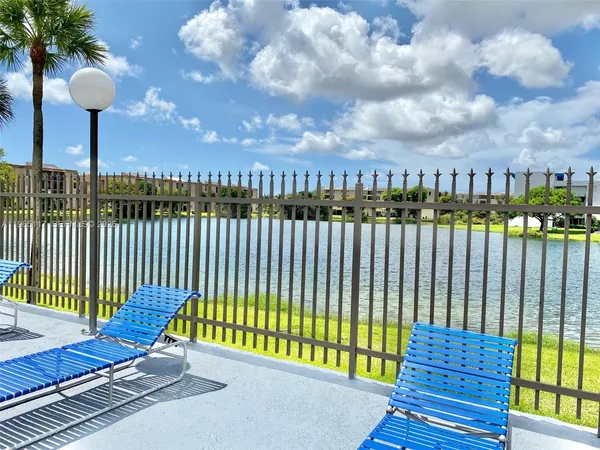 a view of outdoor space