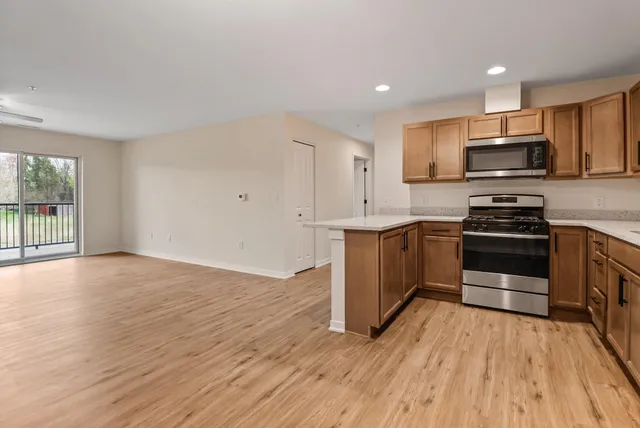 $272,000 | 2034 West 75th Place, Unit 35, Merrillville, IN 46410