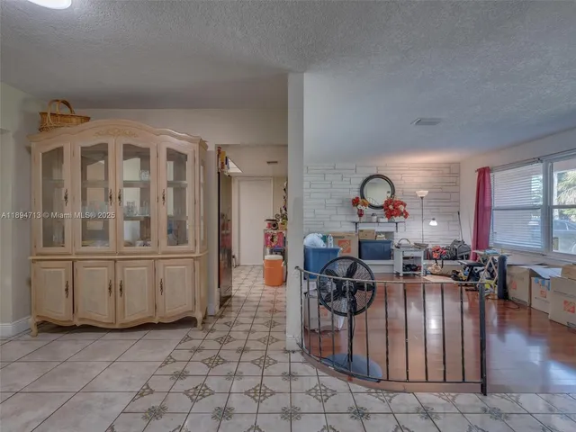 a view of a livingroom with furniture