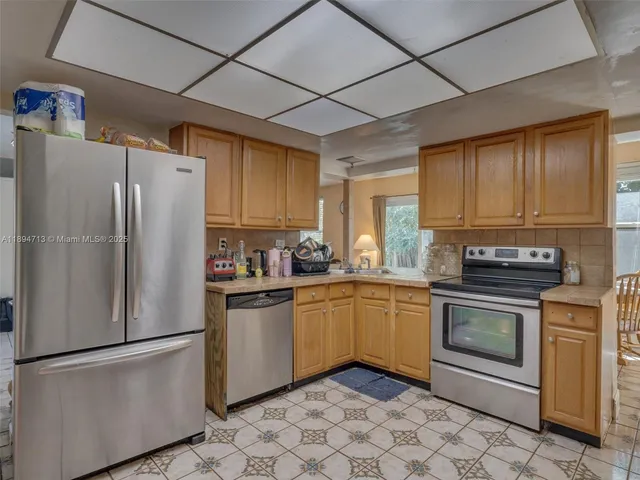 $469,999 | 4233 Northwest 38th Avenue, Lauderdale Lakes, FL 33309