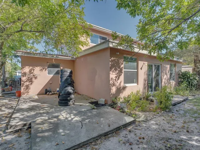 $469,999 | 4233 Northwest 38th Avenue, Lauderdale Lakes, FL 33309