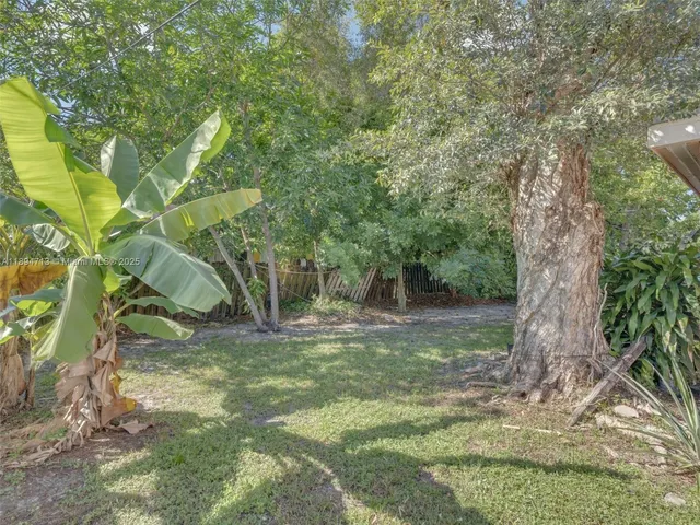 $469,999 | 4233 Northwest 38th Avenue, Lauderdale Lakes, FL 33309