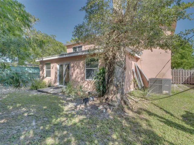 $469,999 | 4233 Northwest 38th Avenue, Lauderdale Lakes, FL 33309
