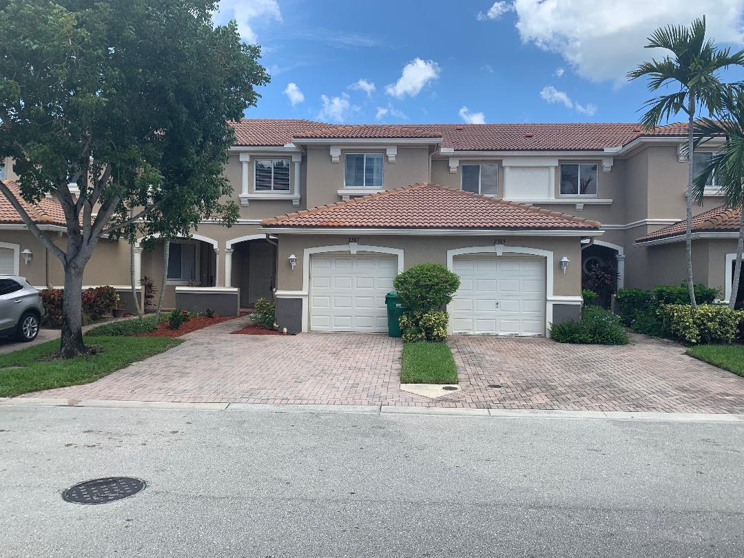2307 Center Stone Lane Riviera Beach, FL 33404 - Photo 2 of 42 pic5