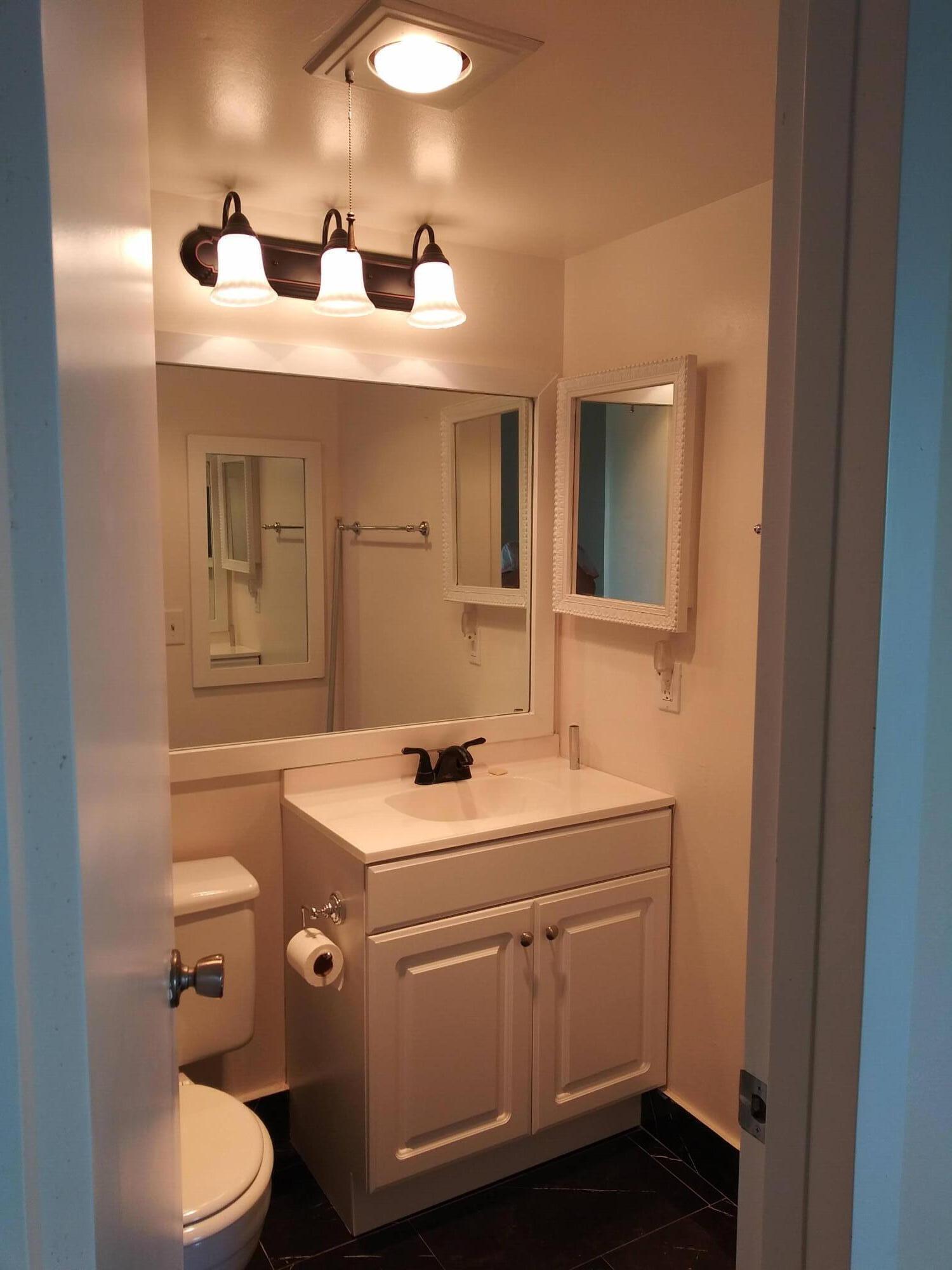 16 Dorset A Boca Raton, FL 33434 - Photo 8 of 37 20200718_184419