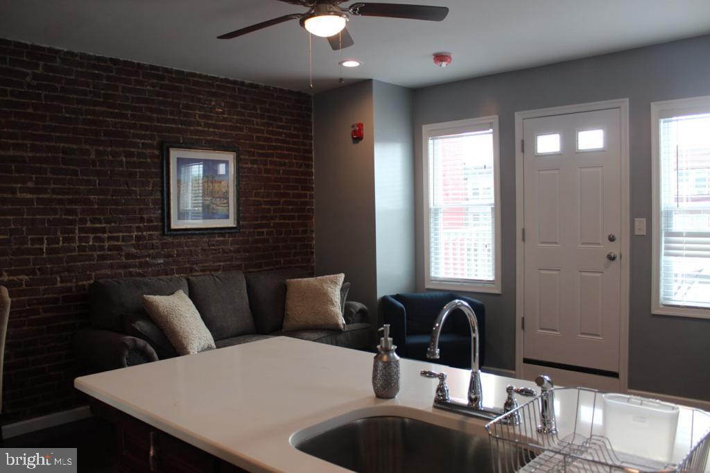 5923 North Broad Street, Unit 2 Philadelphia, PA 19141 - Photo 11 of 25