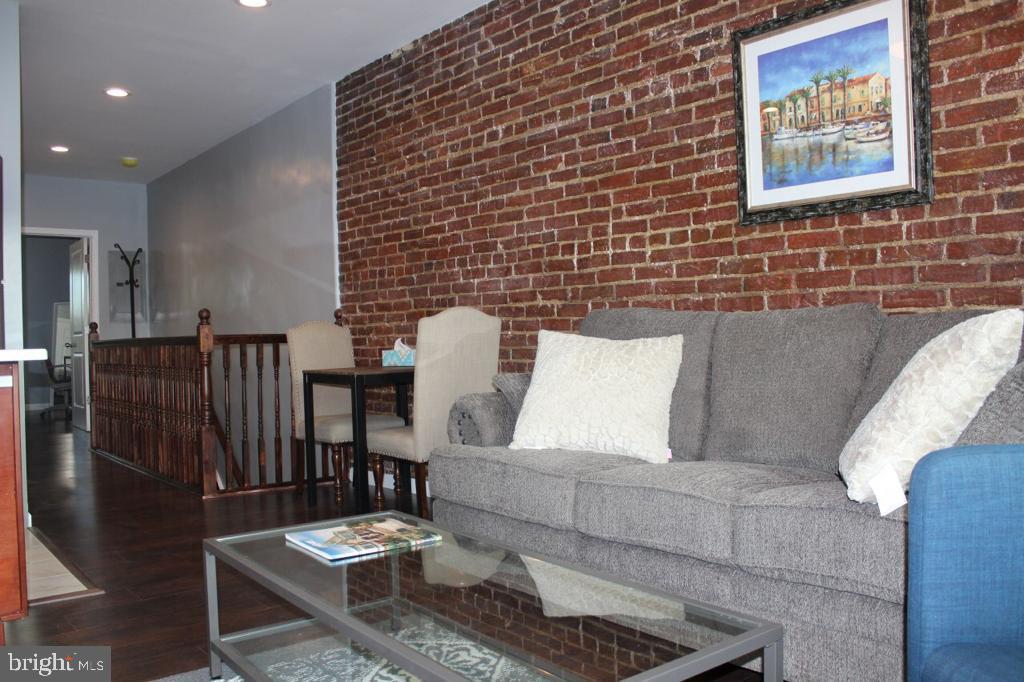 5923 North Broad Street, Unit 2 Philadelphia, PA 19141 - Photo 3 of 25
