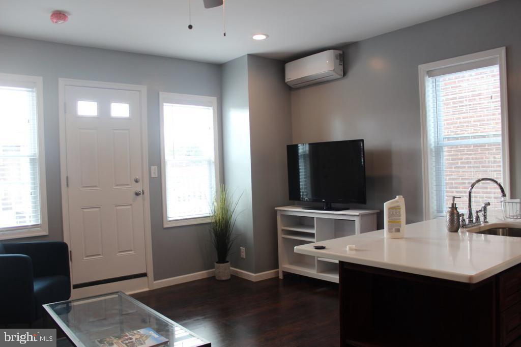 5923 North Broad Street, Unit 2 Philadelphia, PA 19141 - Photo 7 of 25