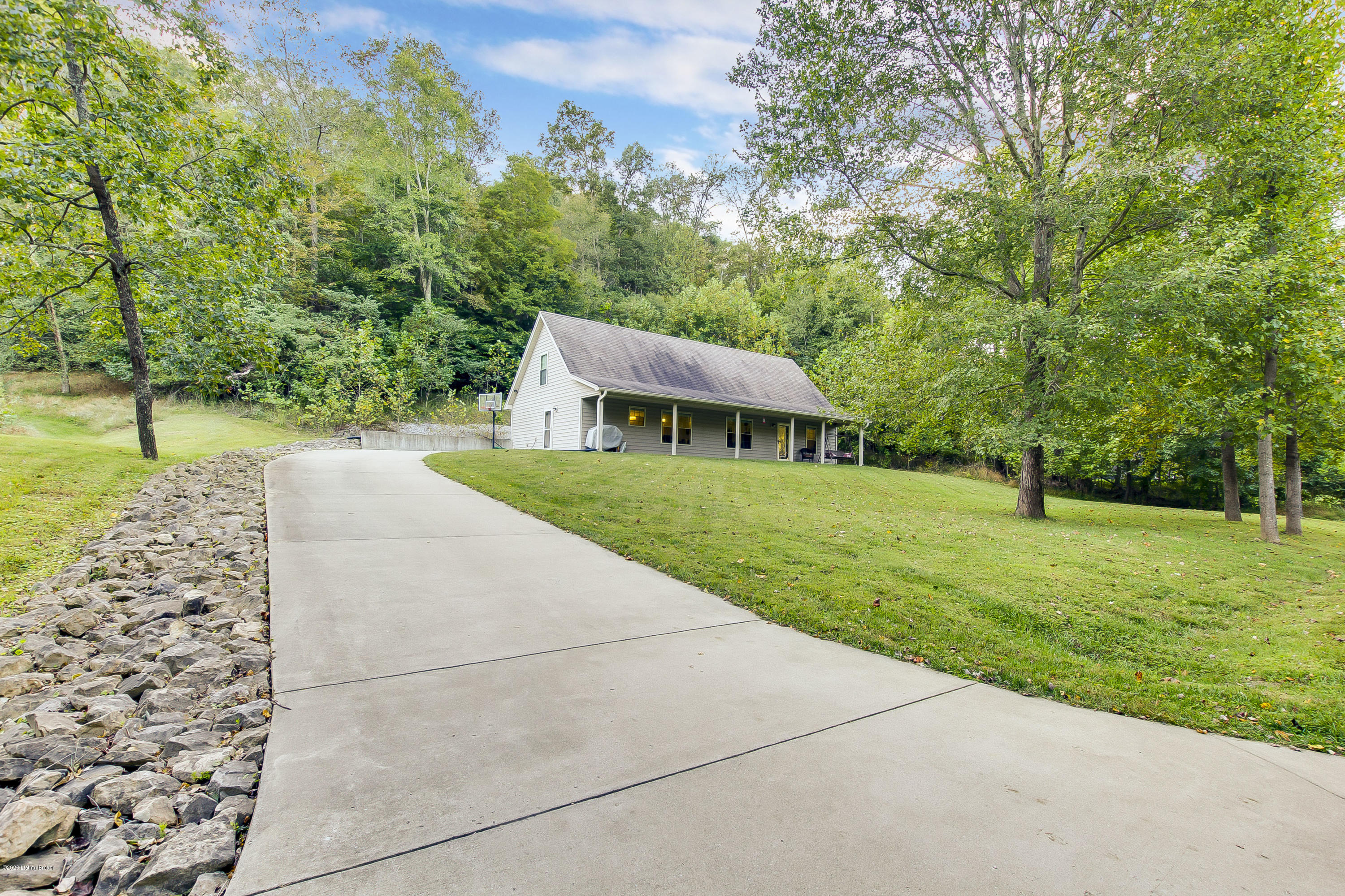 711 Hurst Road Brooks, KY 40109 - Photo 5 of 34 Front of House