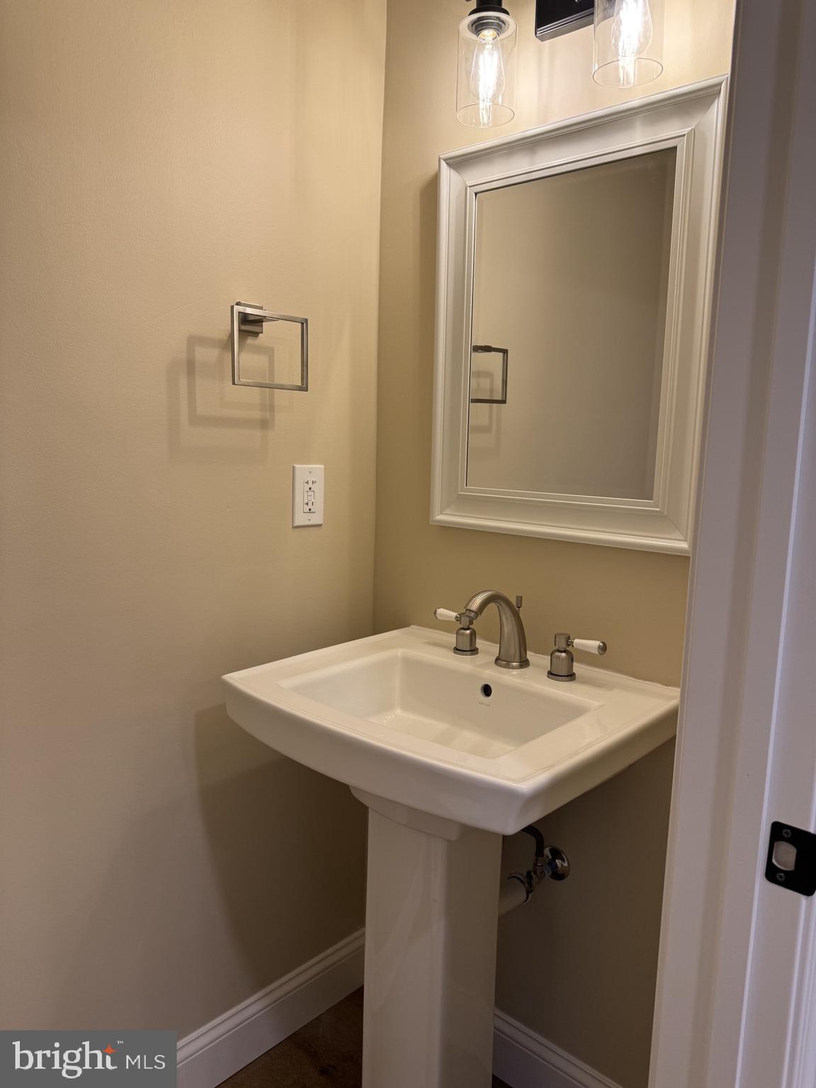 2017 Marsh Road Wilmington, DE 19810 - Photo 16 of 24 Gallery Image 16