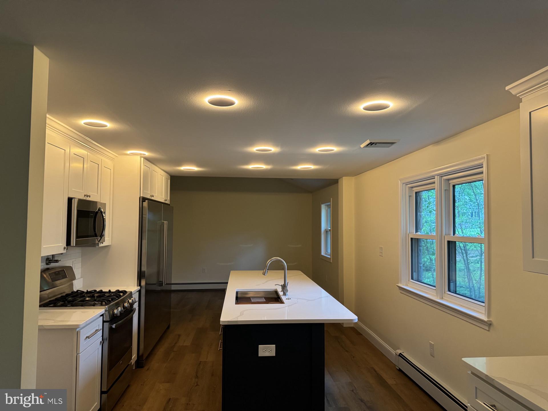 2017 Marsh Road Wilmington, DE 19810 - Photo 8 of 24 Gallery Image 8