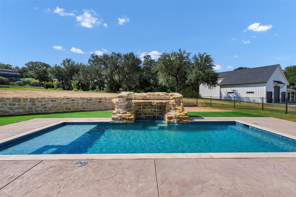 3710 DeCordova Ranch Road Granbury, TX 76049 - Photo 2 of 40
