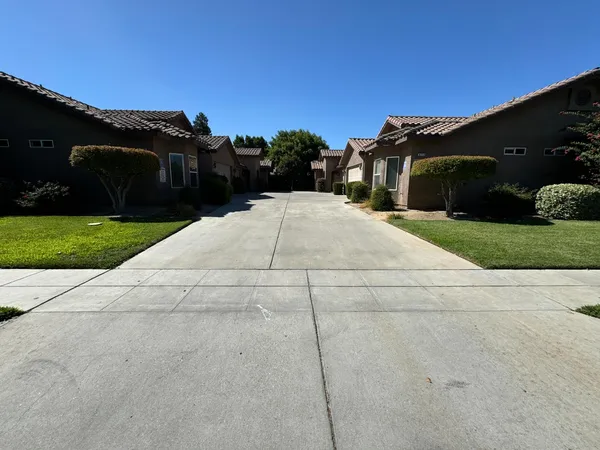 $1,750 | 4713 West Clinton Avenue, Unit 101, Fresno, CA 93722