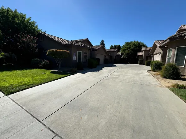 $1,750 | 4713 West Clinton Avenue, Unit 101, Fresno, CA 93722