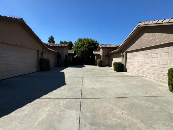 $1,750 | 4713 West Clinton Avenue, Unit 101, Fresno, CA 93722