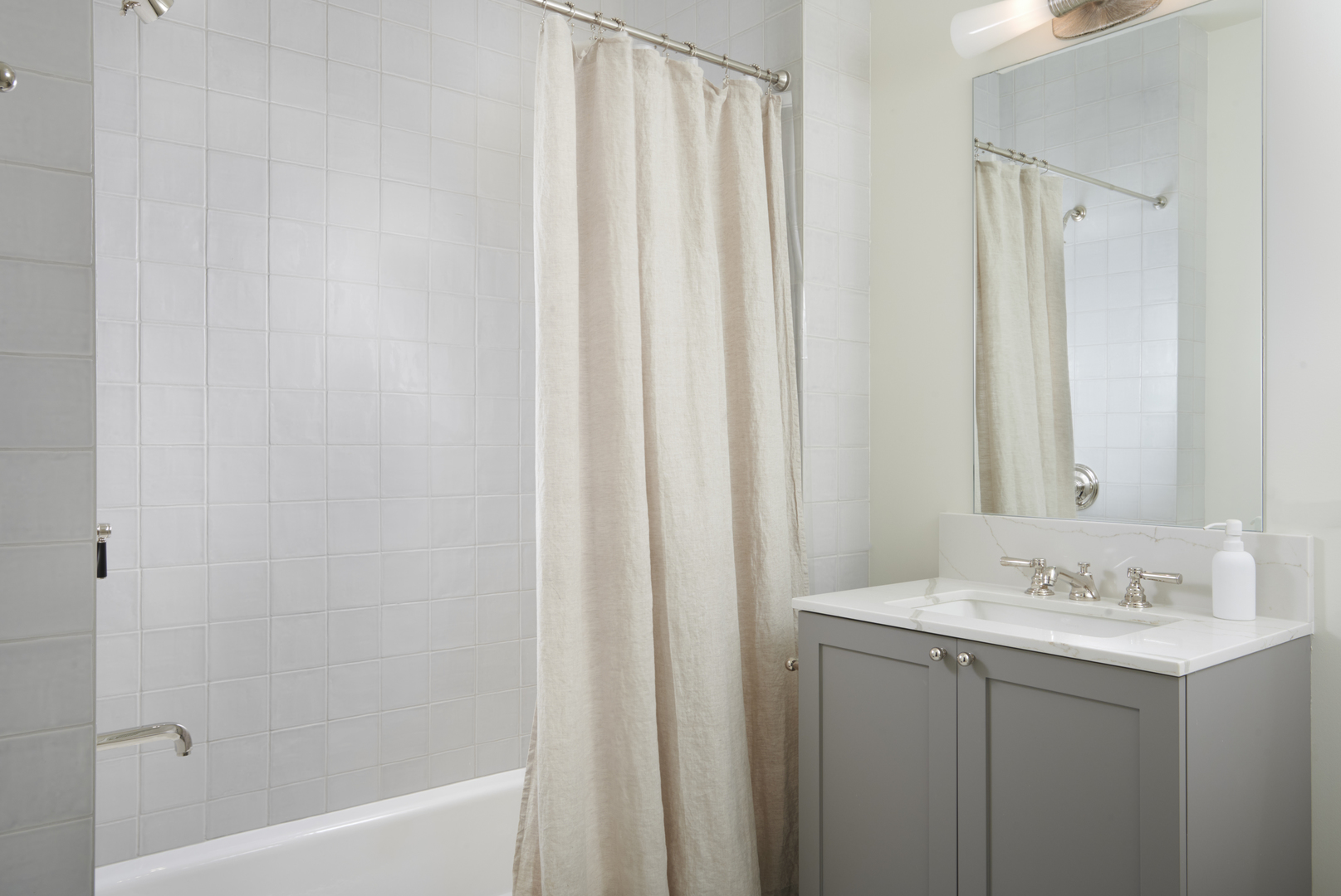 21 North May Street, Unit 503 Chicago, IL 60607 - Photo 18 of 19