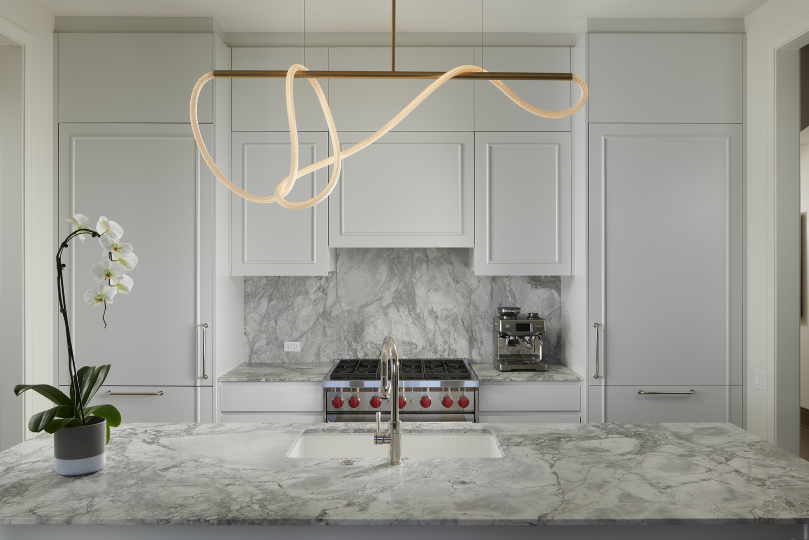 21 North May Street, Unit 503 Chicago, IL 60607 - Photo 8 of 19