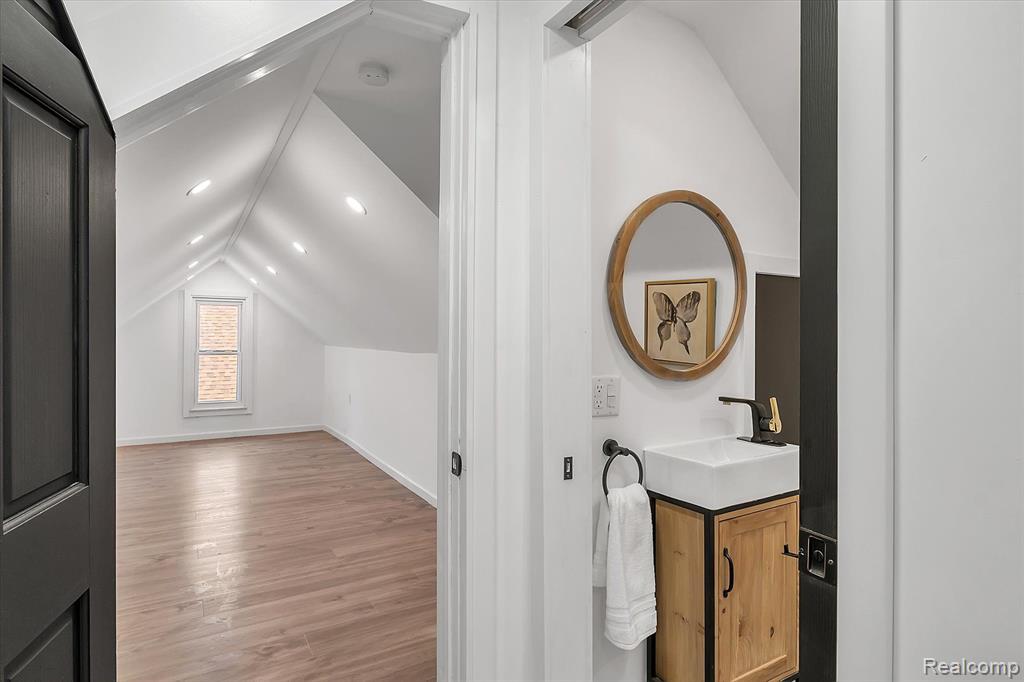 403 Touraine Road Grosse Pointe Farms, MI 48236 - Photo 30 of 50