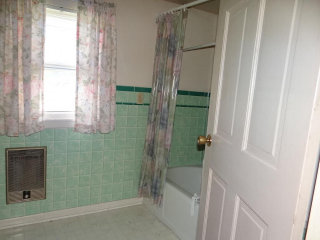 28536 Poor Valley Road Saltville, VA 24370 - Photo 7 of 16 Photo 7