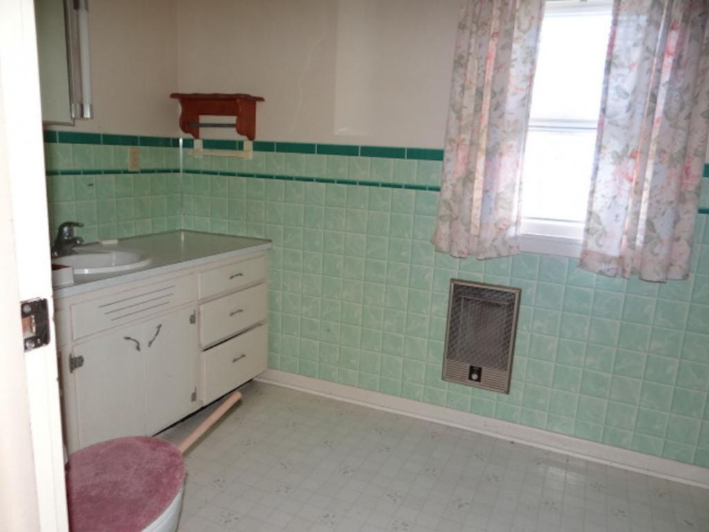 28536 Poor Valley Road Saltville, VA 24370 - Photo 8 of 16 Photo 8
