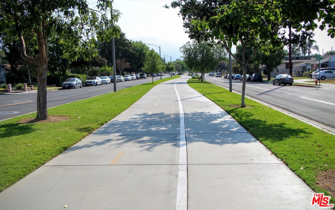 10541 Chandler Boulevard North Hollywood, CA 91601 - Photo 17 of 17 a view of park with bench and trees