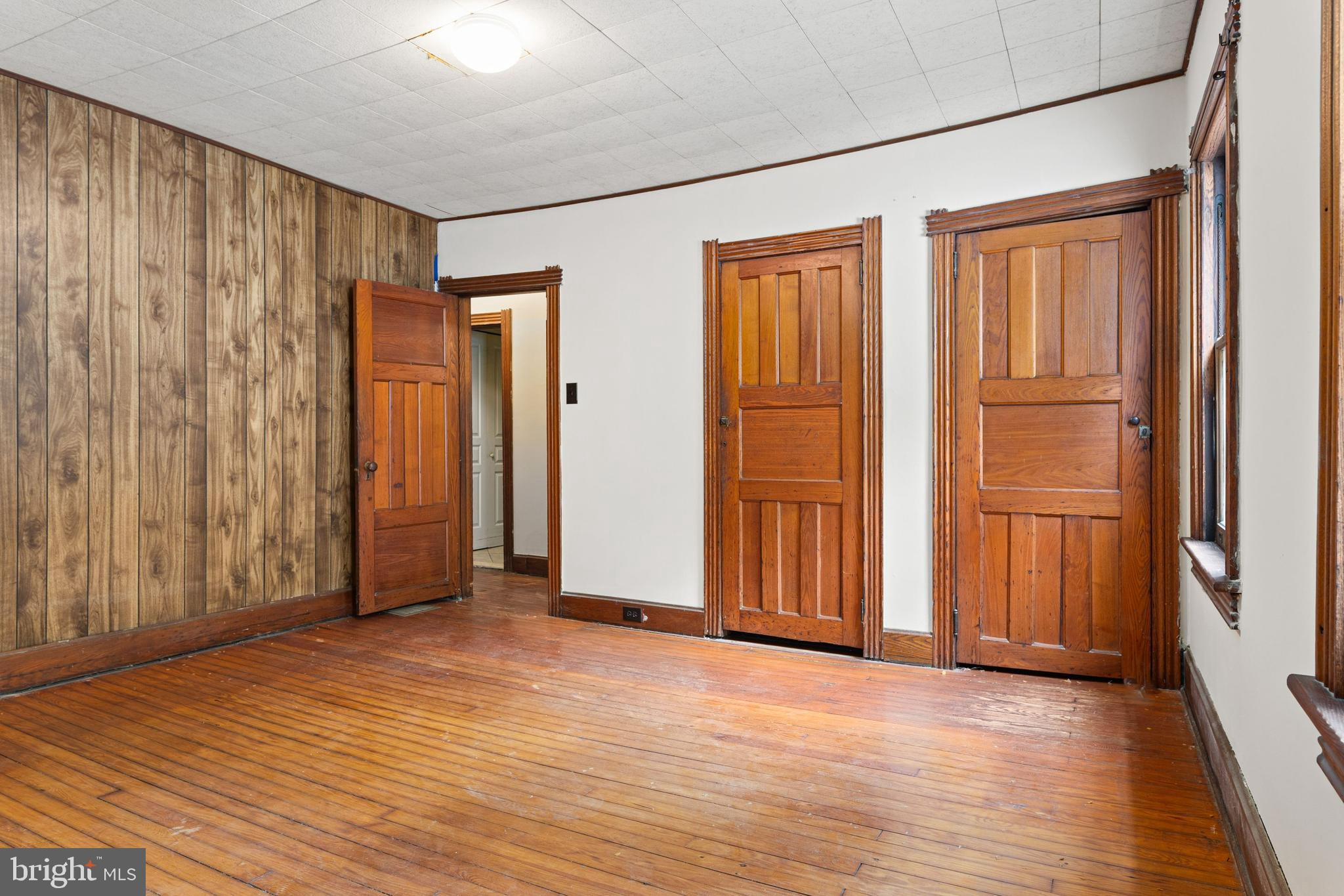 21 Linden Avenue Rutledge, PA 19070 - Photo 14 of 41 Primary Bedroom, first floor