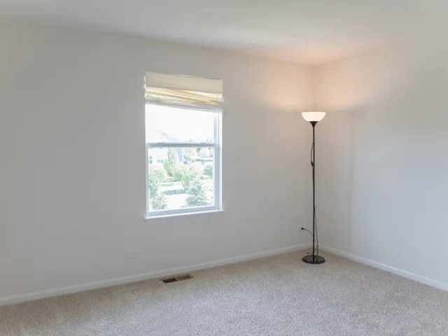 $3,800 | 2667 Retreat Circle, Lisle, IL 60532