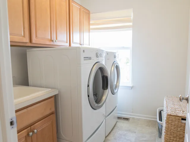 $3,800 | 2667 Retreat Circle, Lisle, IL 60532