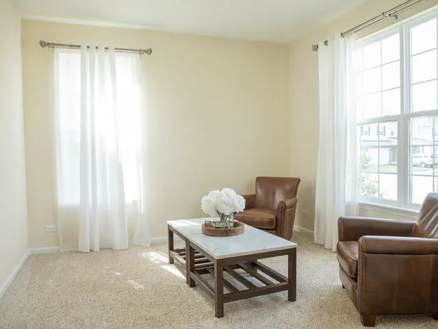 $3,800 | 2667 Retreat Circle, Lisle, IL 60532