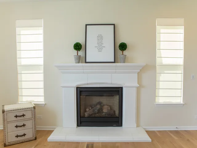 $3,800 | 2667 Retreat Circle, Lisle, IL 60532