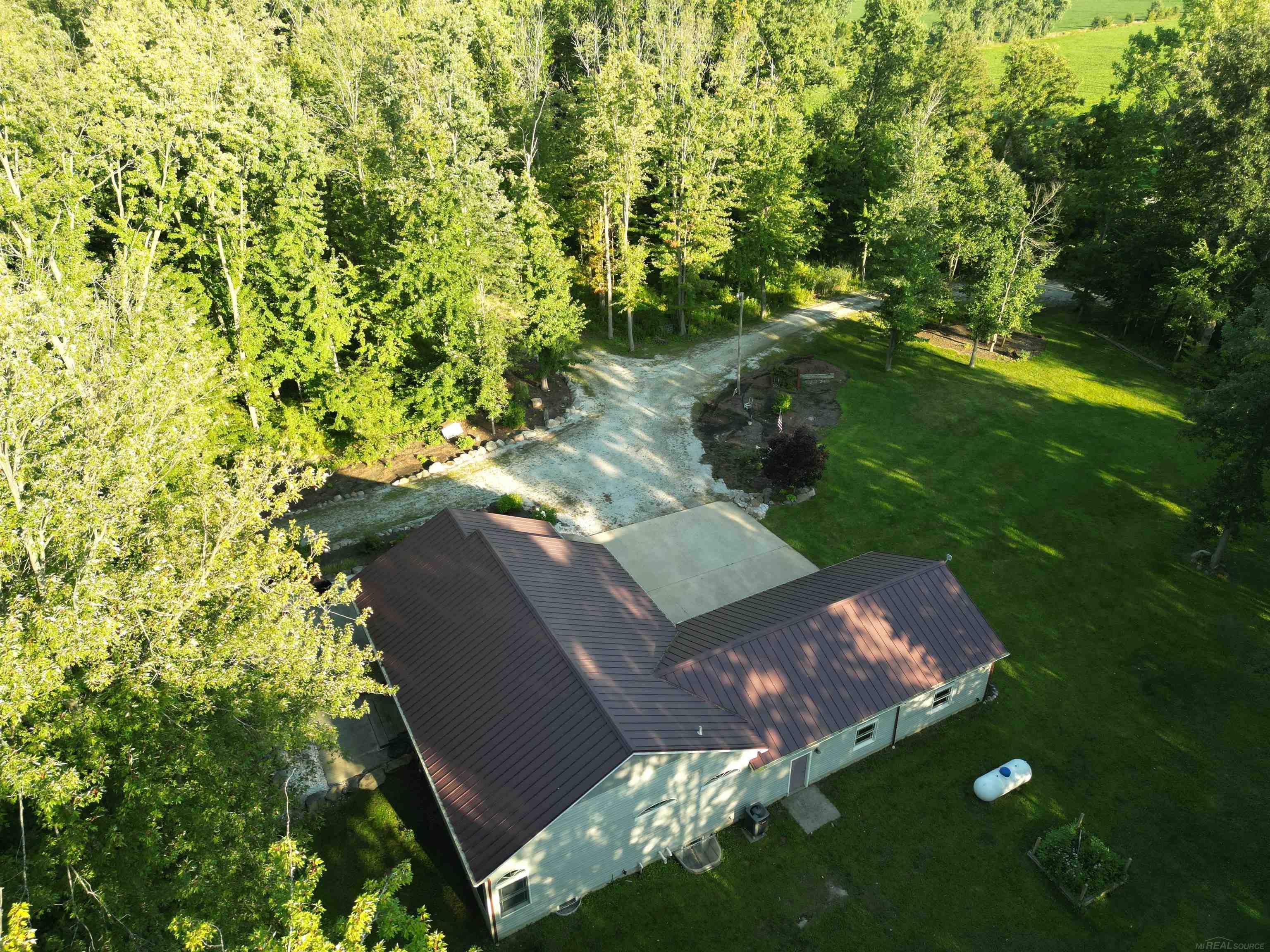 444 West Snover Road Sandusky, MI 48471 - Photo 48 of 48 50120411-47.JPG