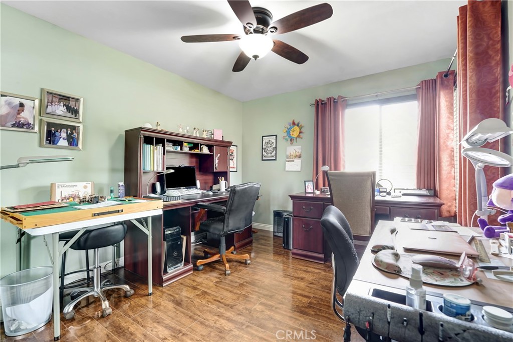 26227 Rainbow Glen Drive Newhall, CA 91321 - Photo 12 of 31