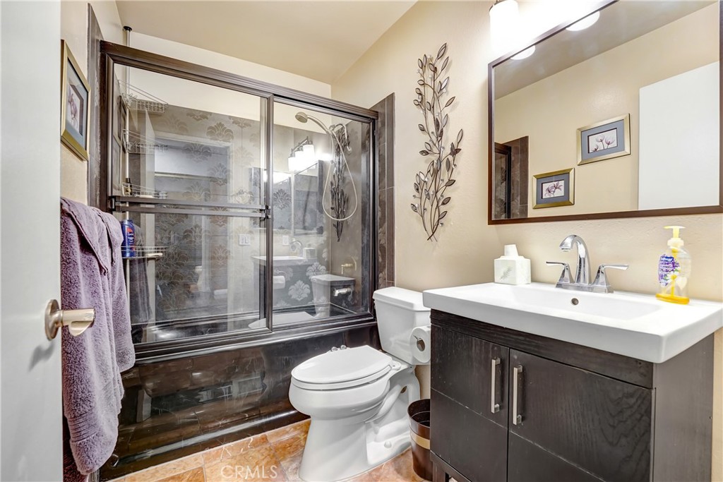 26227 Rainbow Glen Drive Newhall, CA 91321 - Photo 13 of 31