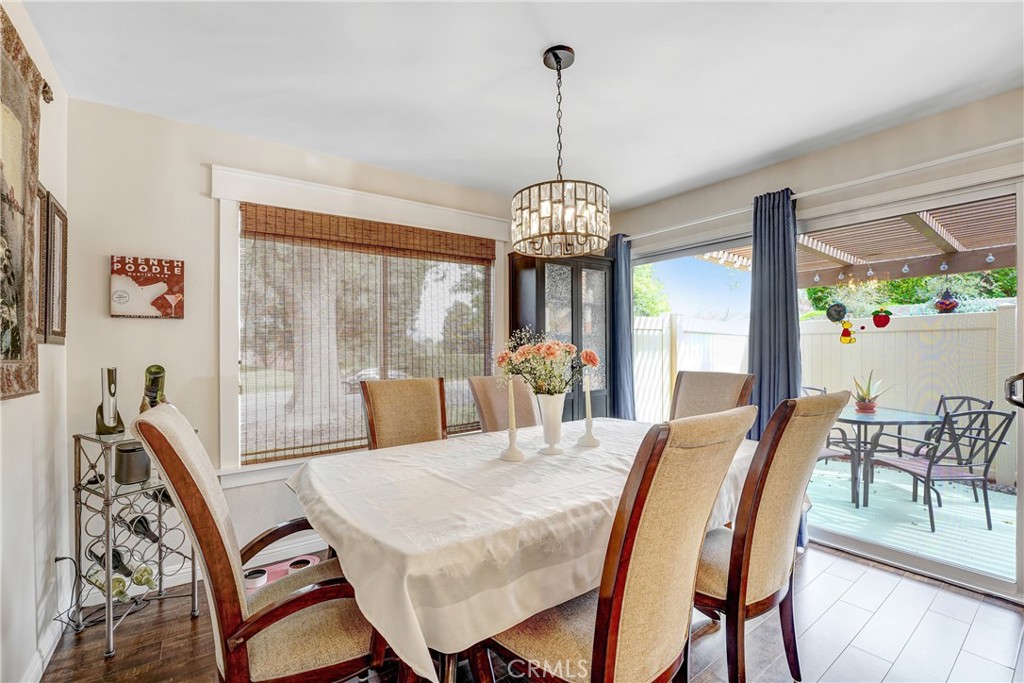 26227 Rainbow Glen Drive Newhall, CA 91321 - Photo 5 of 31