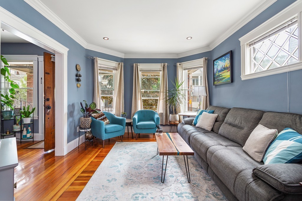 44-46 Kenmere Road Medford, MA 02155 - Photo 6 of 24 Gallery Image 6