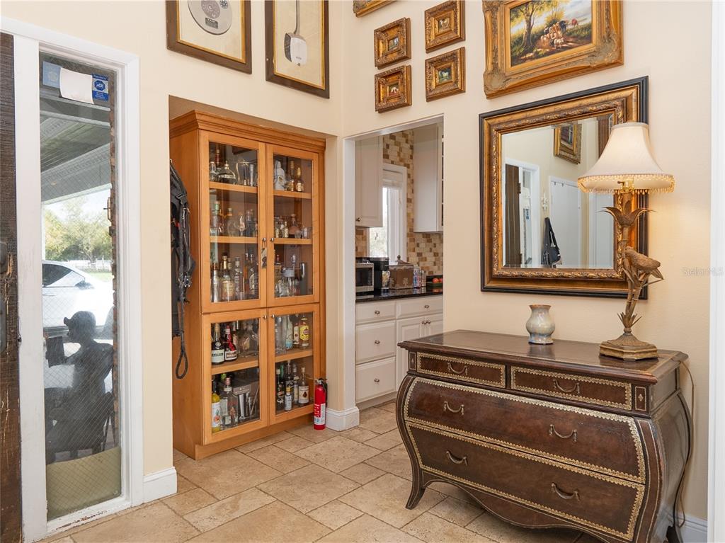 4610 Hidden River Road Sarasota, FL 34240 - Photo 18 of 96