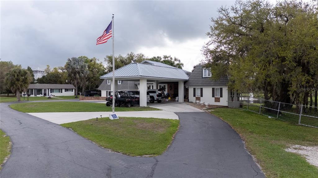 4610 Hidden River Road Sarasota, FL 34240 - Photo 2 of 96