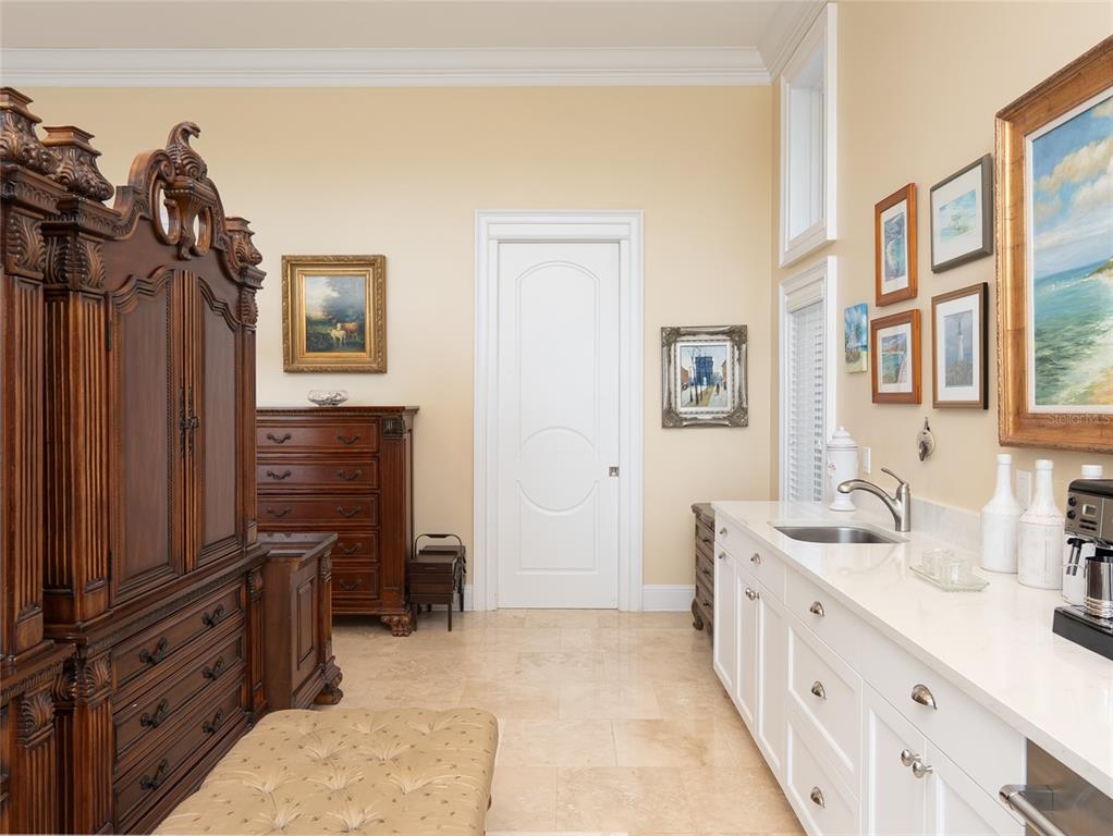 4610 Hidden River Road Sarasota, FL 34240 - Photo 30 of 96