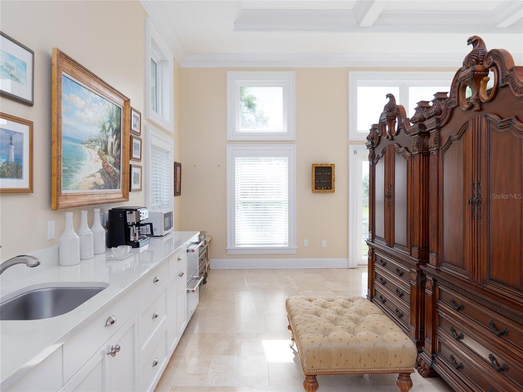 4610 Hidden River Road Sarasota, FL 34240 - Photo 32 of 96