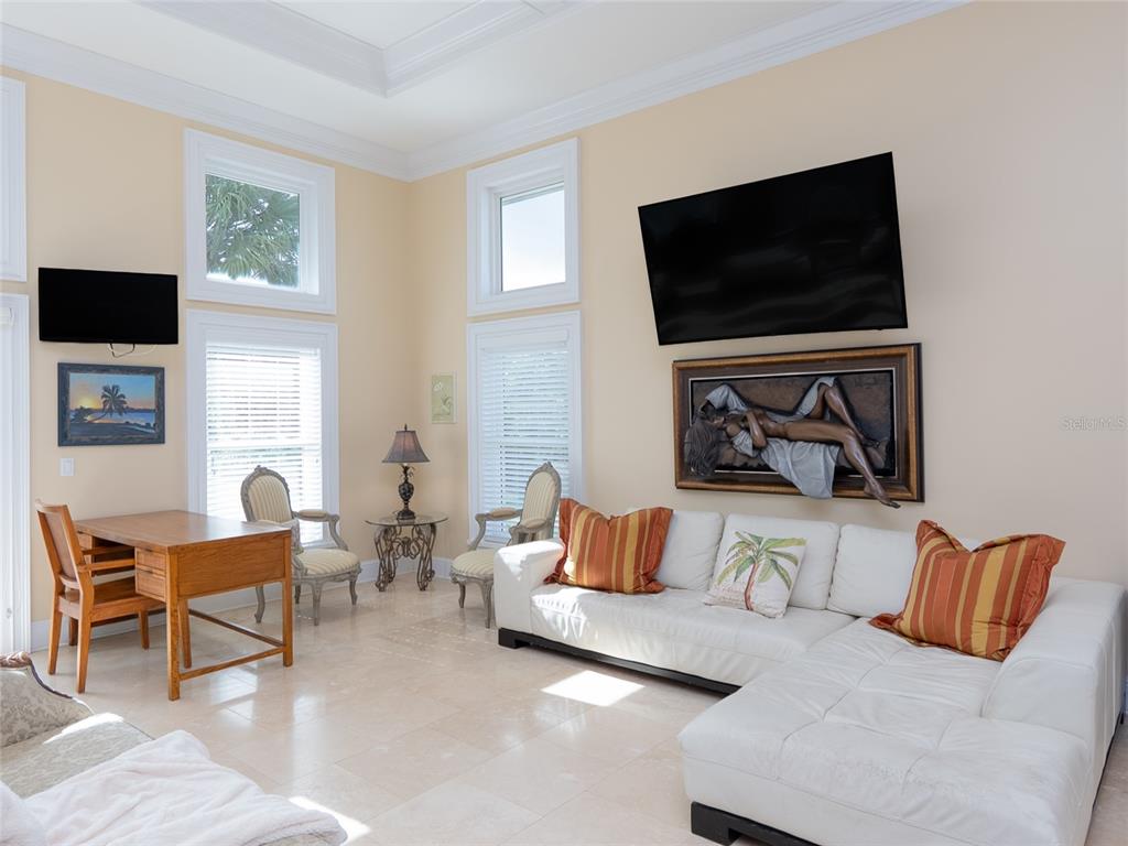 4610 Hidden River Road Sarasota, FL 34240 - Photo 33 of 96