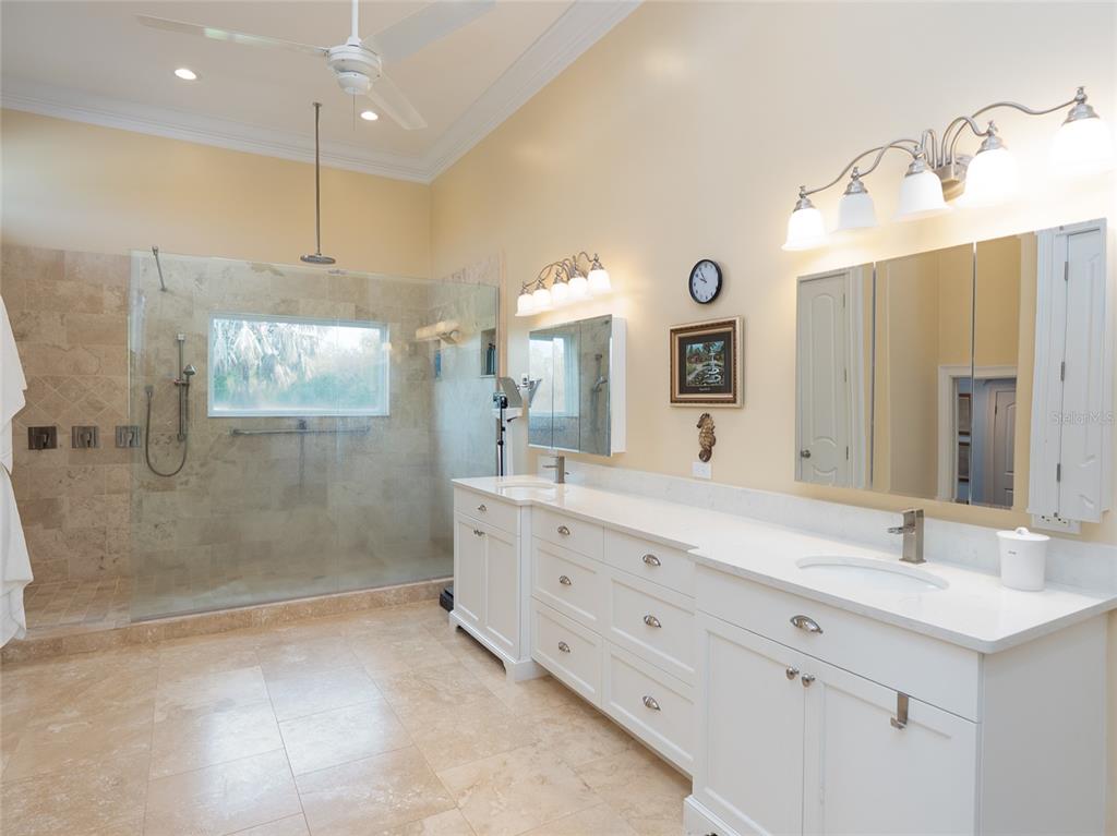 4610 Hidden River Road Sarasota, FL 34240 - Photo 36 of 96