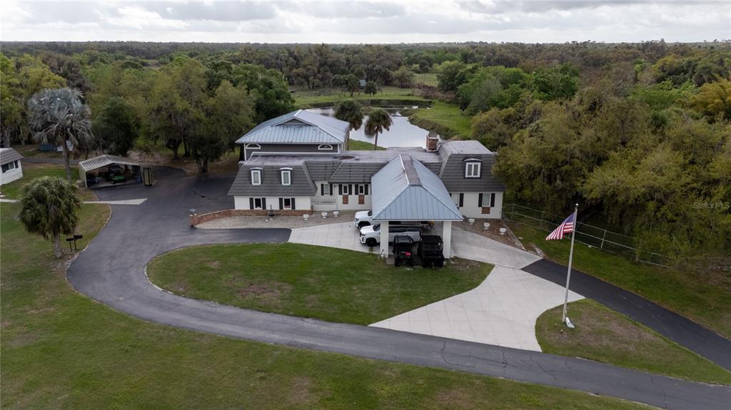 4610 Hidden River Road Sarasota, FL 34240 - Photo 4 of 96