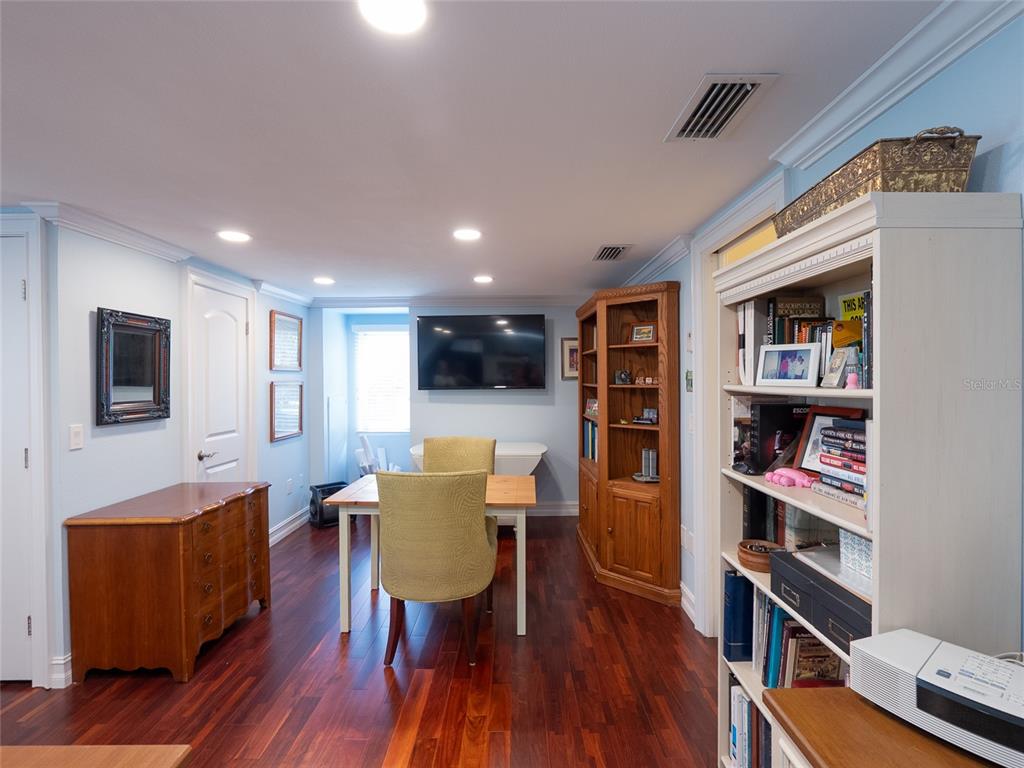 4610 Hidden River Road Sarasota, FL 34240 - Photo 42 of 96